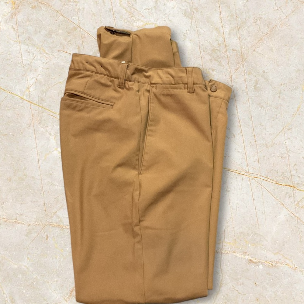 Banana Republic Men’s Performance Khaki Pants